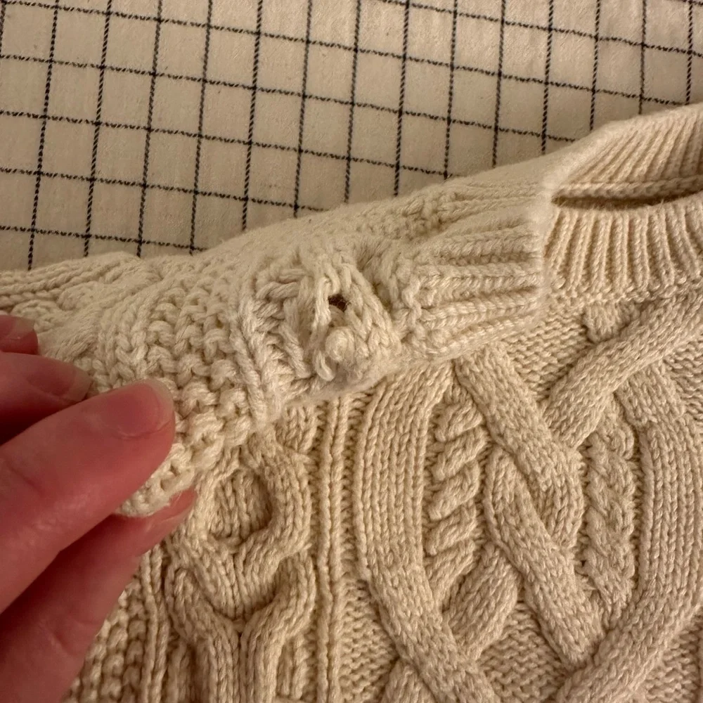 SOLD 🛍️5 for $5! Baby Gap Cream Cable Knit Sweater - Picture 3 of 4
